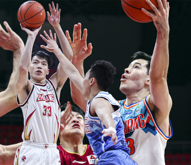 满冠体育-葡超赛程吃紧；深圳男篮今夜单刀错失；气氛紧张；数据趋势出现新变化的简单介绍